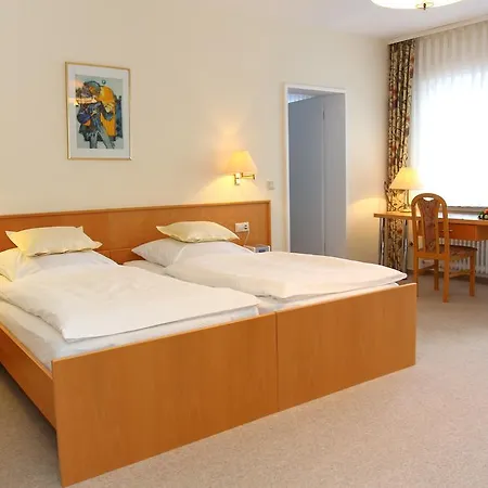 Margarethenhof 3*